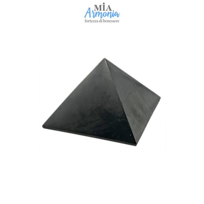 21516 SHUNGITE T2 - Piramide piccola 4cm per lato ca.